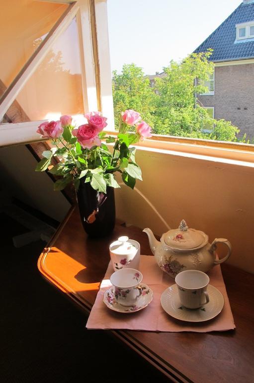 Wild Roses Bed and Breakfast Amsterdam Exteriör bild